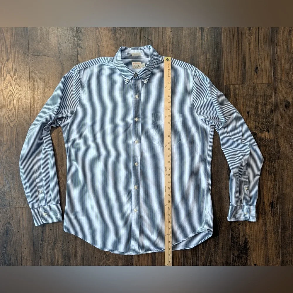 J. Crew Men’s Secret Wash Cotton Classic Fit Poplin Shirt in Stripe Size Large
